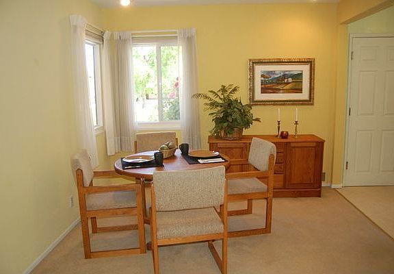 4th image of 4406 Strawberry Park Dr