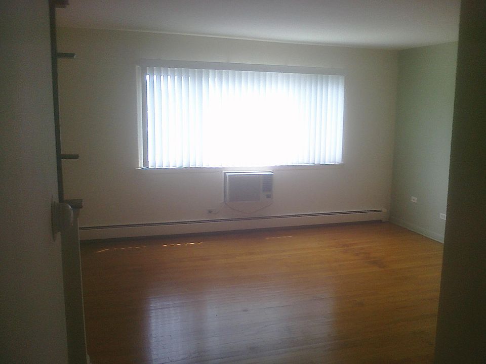 1st image of 9583 Maple Dr APT 1S
