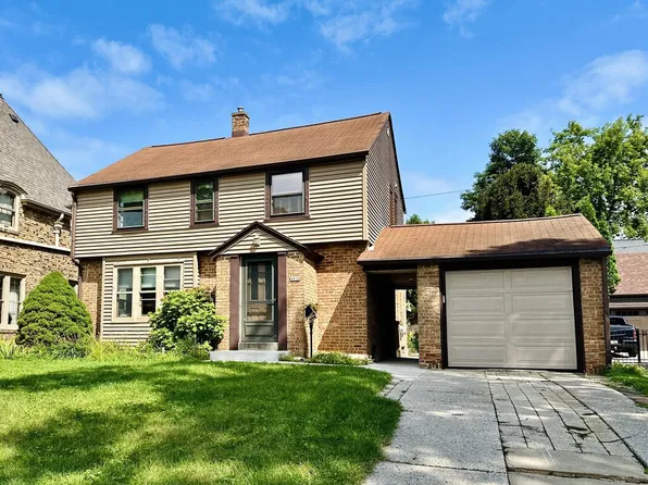 4856 North Woodburn STREET, Whitefish Bay, WI 53217