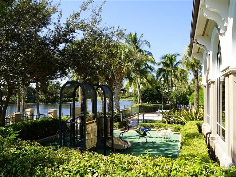 4650 Hawks Nest Way #M-202 — Photo 13