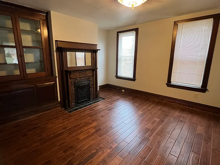 271 Dravo Ave — Photo 4