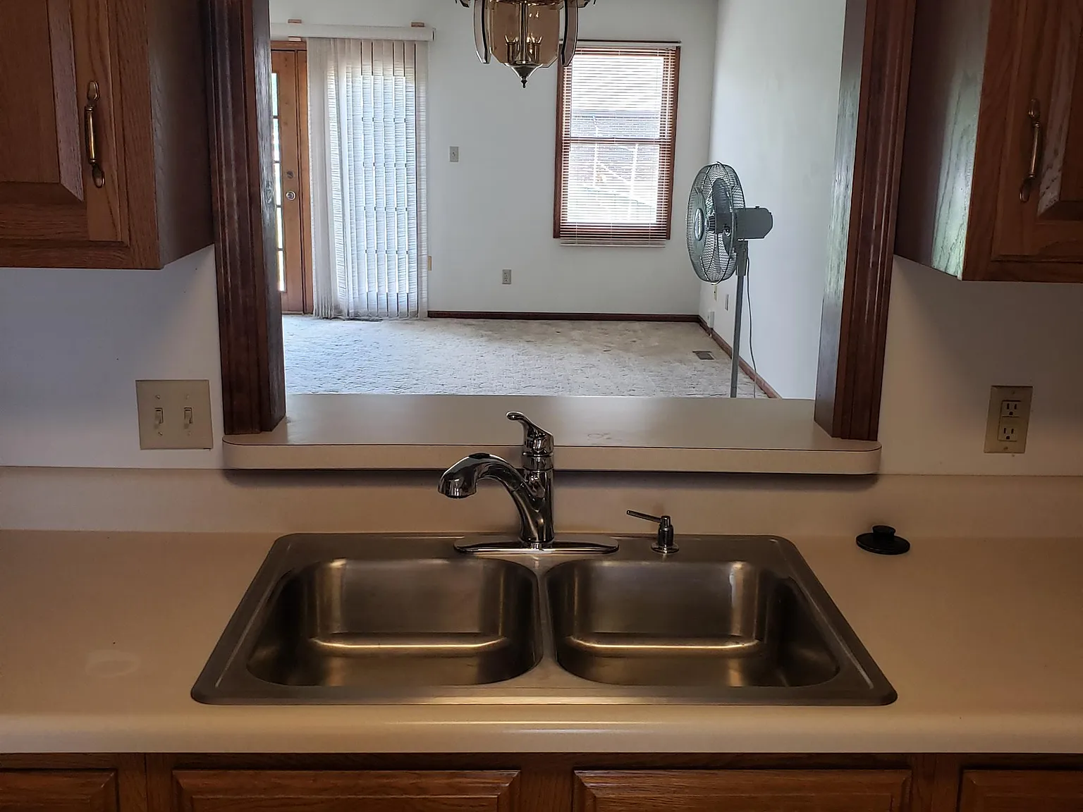 2 bed, 1206 sqft, $1,500 — Photo 2