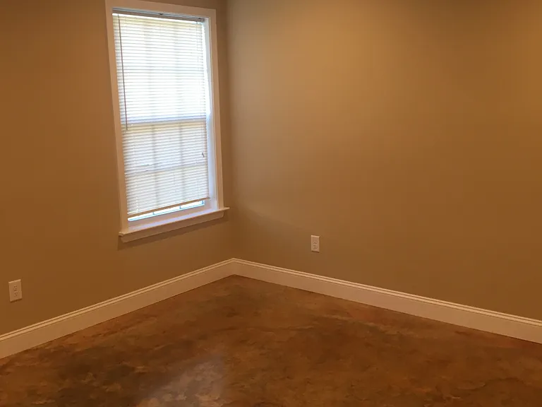 370 S Macon St — Photo 4