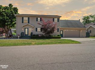 507 Myers Ave, Houghton Lake Heights, MI