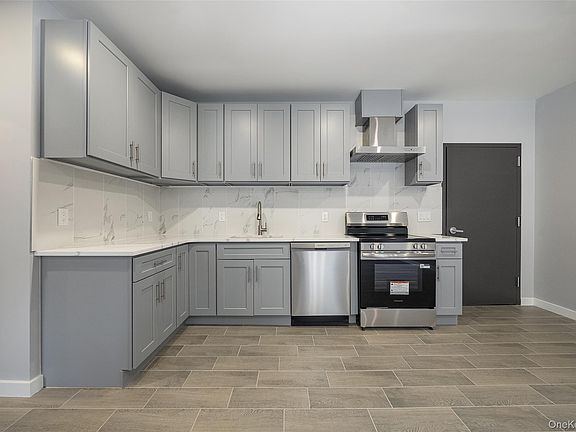 2nd image of 126 Innis Ave #2-4