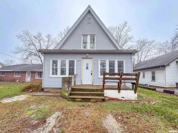 407 E Oakley St, Glasford, IL 61533