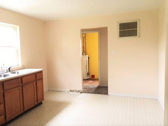5th image of 3115 Brent Dr