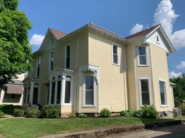 208 E Union St, Liberty, IN 47353