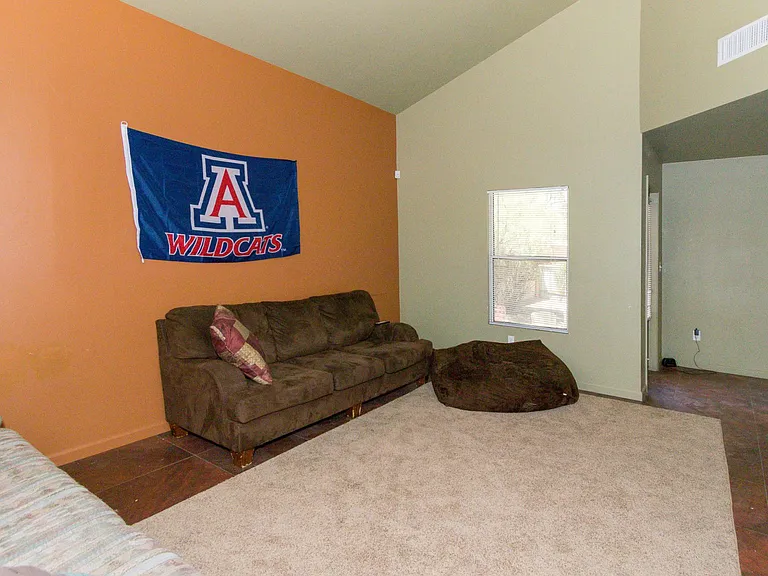 3307 N Tyndall Ave — Photo 19