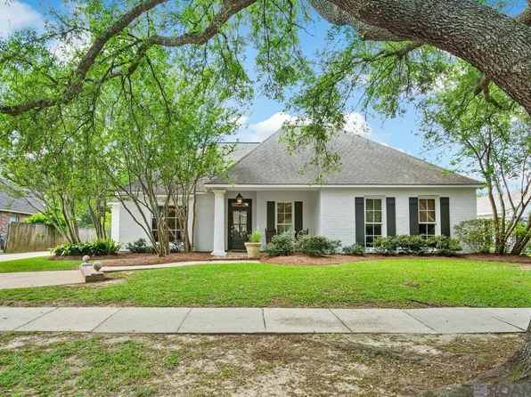 321 W Plantation Ridge Ct, Baton Rouge, LA 70810