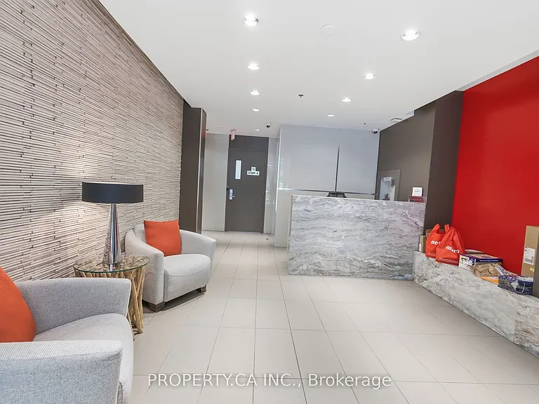 508 Wellington St W #809 — Photo 18