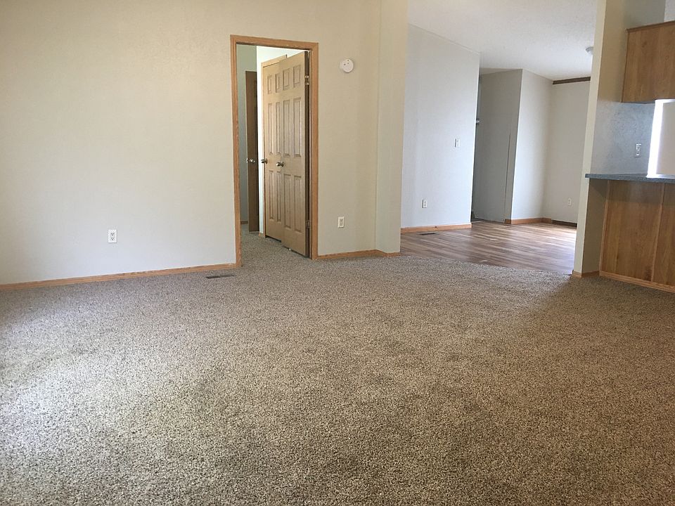 2nd image of 1435 Southwood Dr