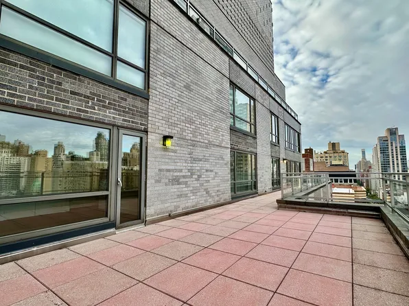 501 East 87th Street image 26 of 39