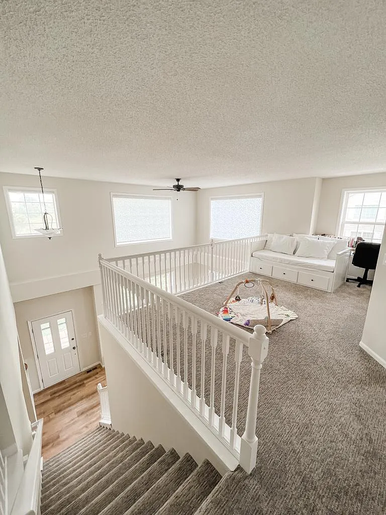 2 bed, 1.5 bath, 1640 sqft, $3,000 — Photo 1
