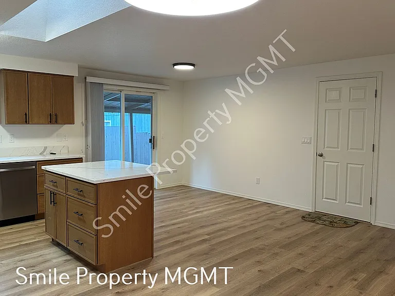 13637 SE Ellen Dr — Photo 7