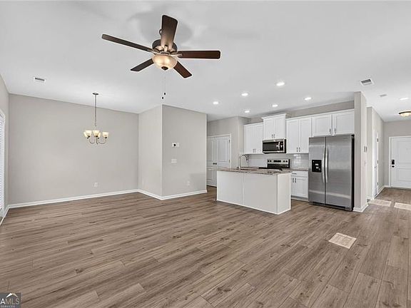 4th image of 6362 Sundowner Pl