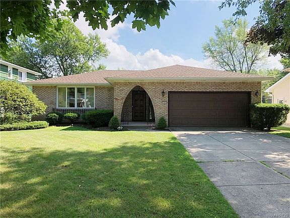 3rd image of 152 Cherrywood Dr