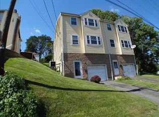 15 Franklin St, Whitehall, PA 18052