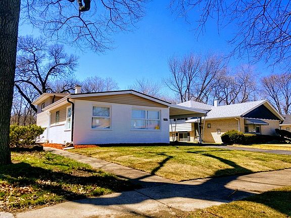 2nd image of 17212 Forestway Dr