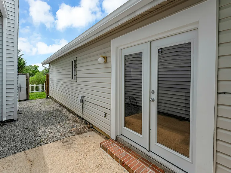 932 Fern Ridge Rd — Photo 14