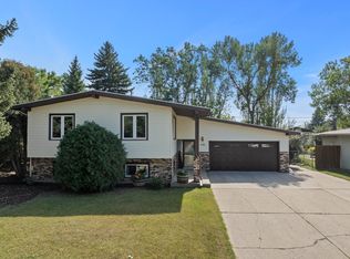 1101 18 1/2 Ave SW, Minot, ND 58701