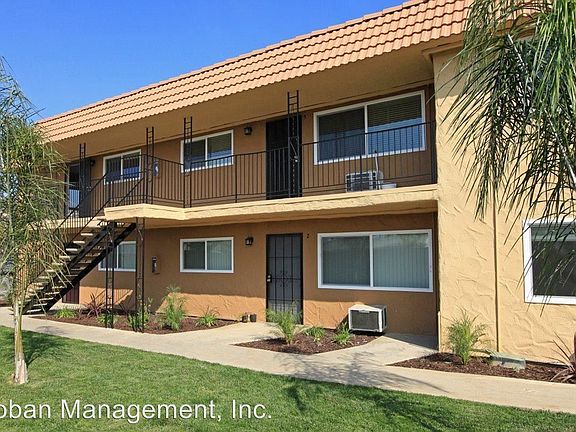 2nd image of 10229 Ashwood St APT 7