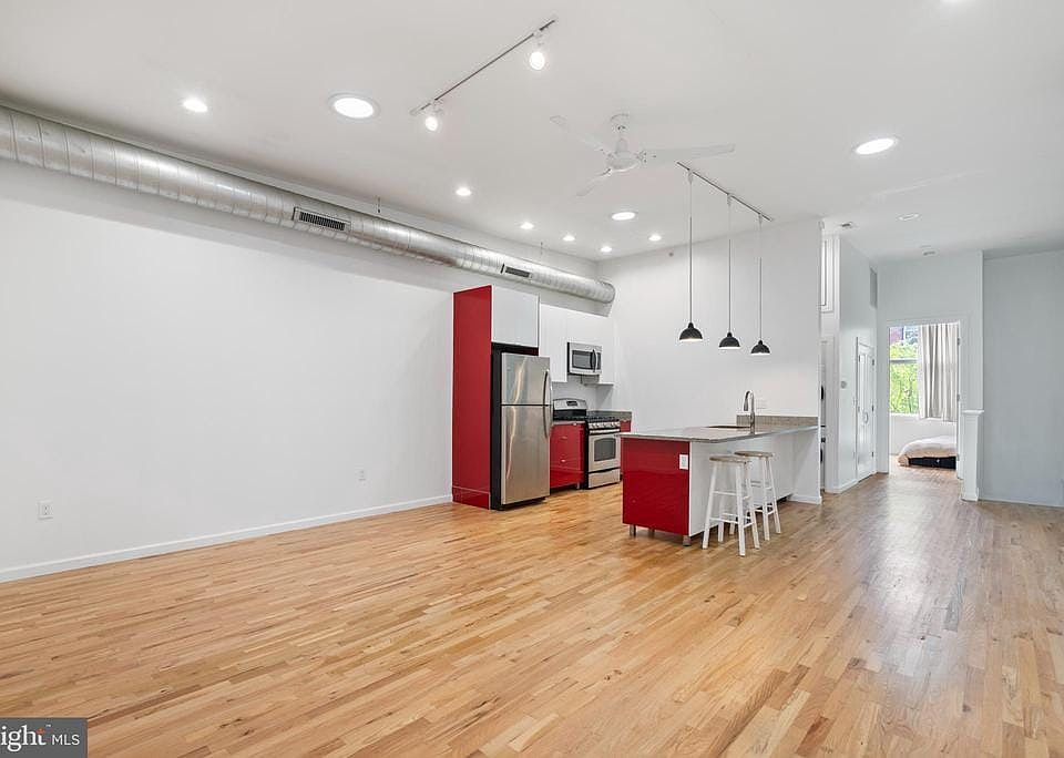 1st image of 1215 N Hancock St #B