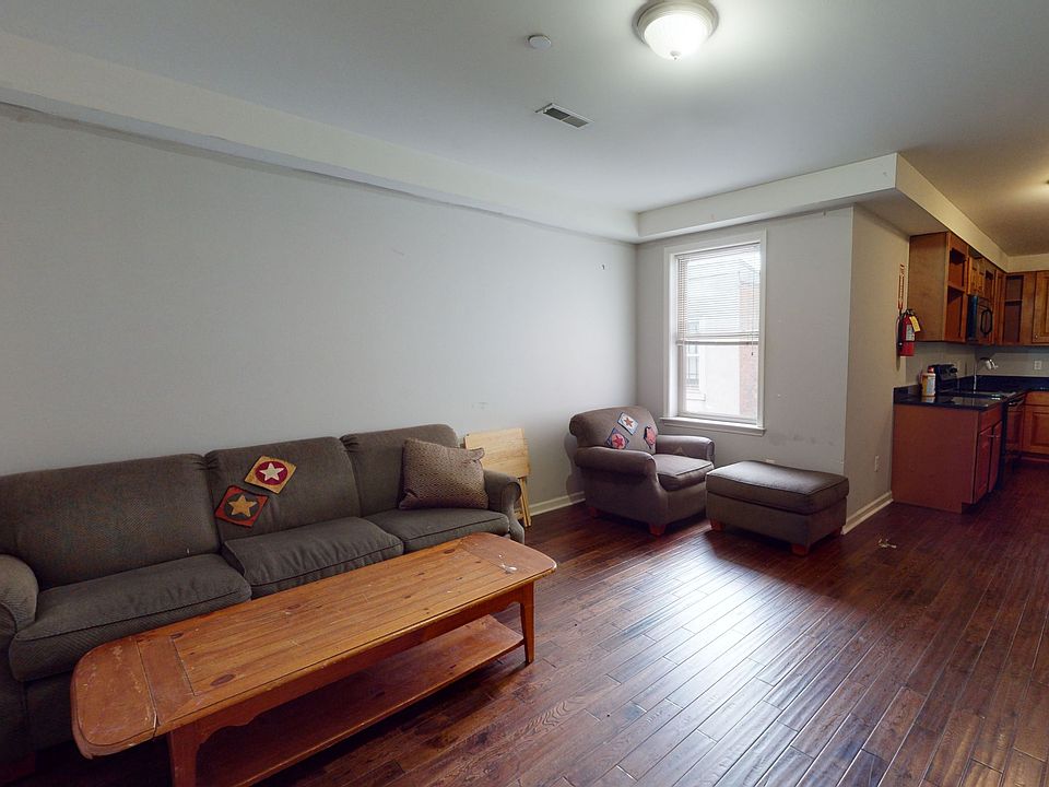 1st image of 1628 Willington St #3