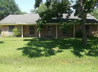 5202 Longshadow Dr, Dickinson, TX 77539