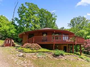132 Chestnut Rdg, Hillsville, VA 24343
