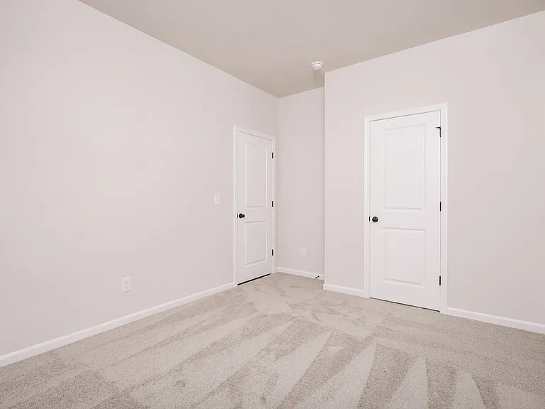 387 Cascade Knoll Dr — Photo 17