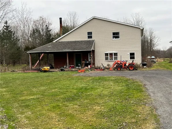 3776 Lockport Olcott Rd, Lockport, NY 14094