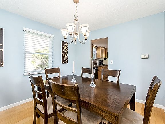 5th image of 3872 Cidermill Dr