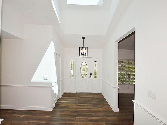 5th image of 1297 40th Court SW