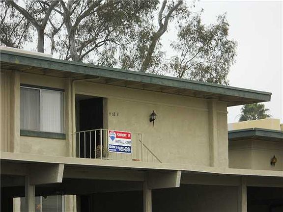 3rd image of 6864 Hyde Park Dr