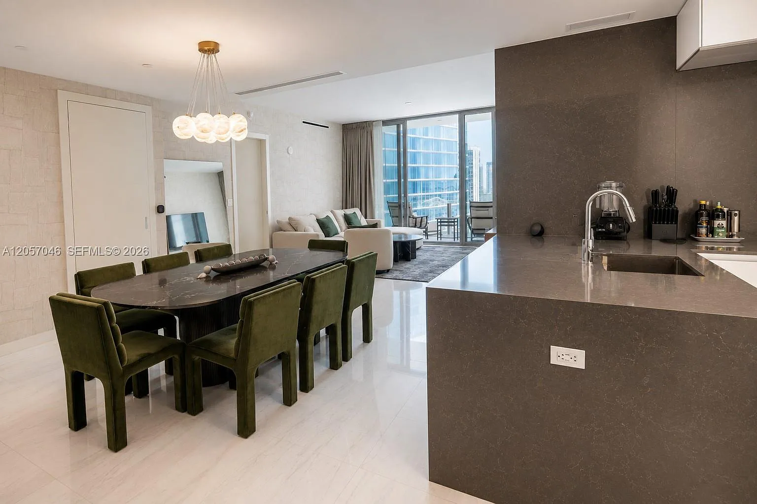 2 bed, 2.5 bath, 1437 sqft, $20,000 — Photo 2