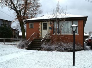 3345 W 91st St, Evergreen Park, IL 60805