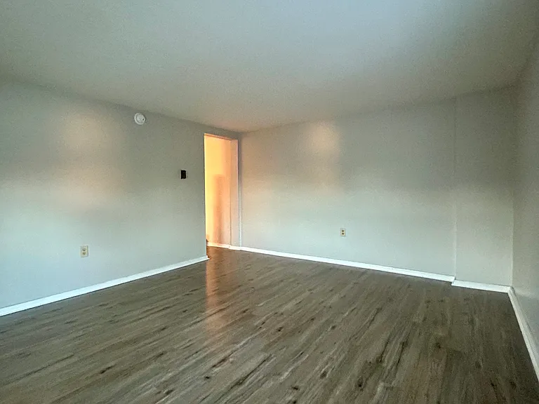 104 North St #B — Photo 2