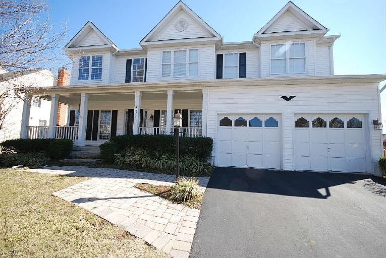 1st image of 42955 Farmingdale Dr