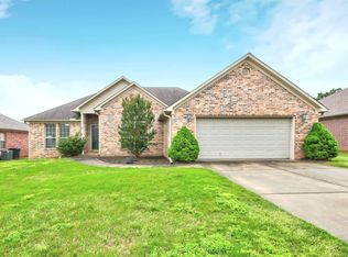 9 Sunbelt Ct, Mayflower, AR 72106