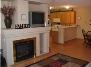 1524 Hummingbird St, Shakopee, MN 55379