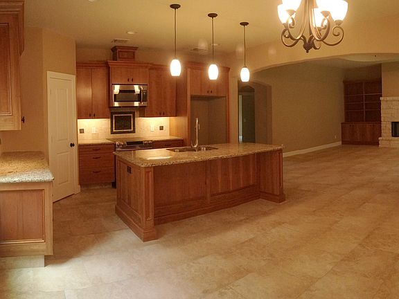 5th image of 13434 Greenbrier Dr