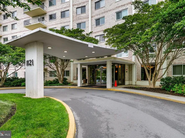 1121 University Blvd W APT 411-B, Silver Spring, MD 20902