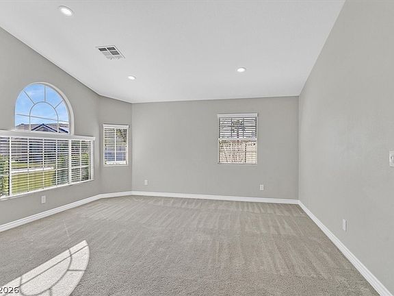4th image of 5875 Janell Dr