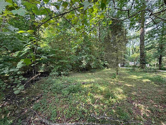 4th image of 223 N State Road 61 Aly