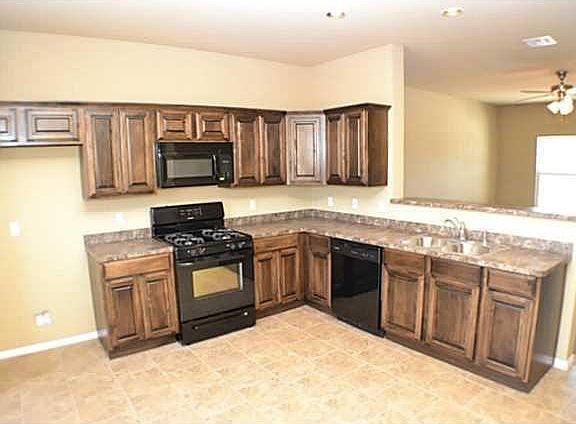 3rd image of 7100 Meadow Lake Dr