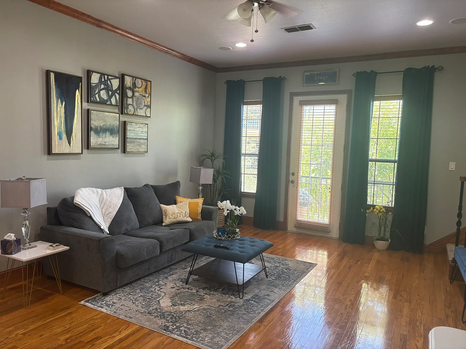 3 bed, 2.5 bath, 1874 sqft, $2,895 — Photo 4