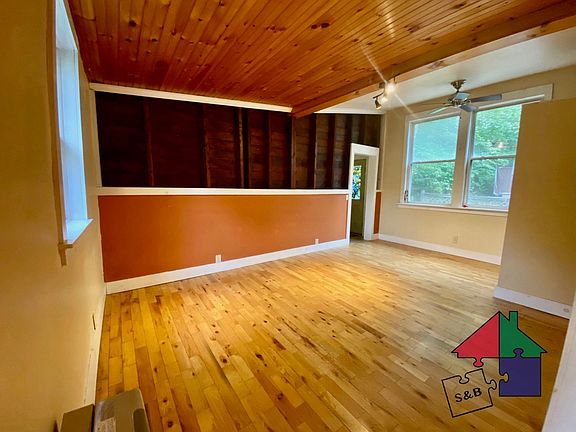 5th image of 18 Hubbard St Unit 3