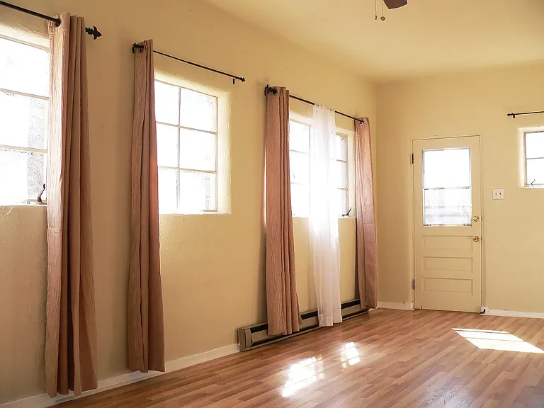 406 Carlisle Blvd SE — Photo 7