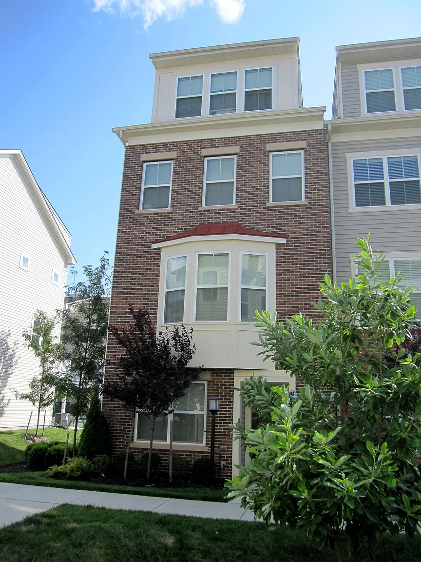 7111 Tyndale Way photo 1